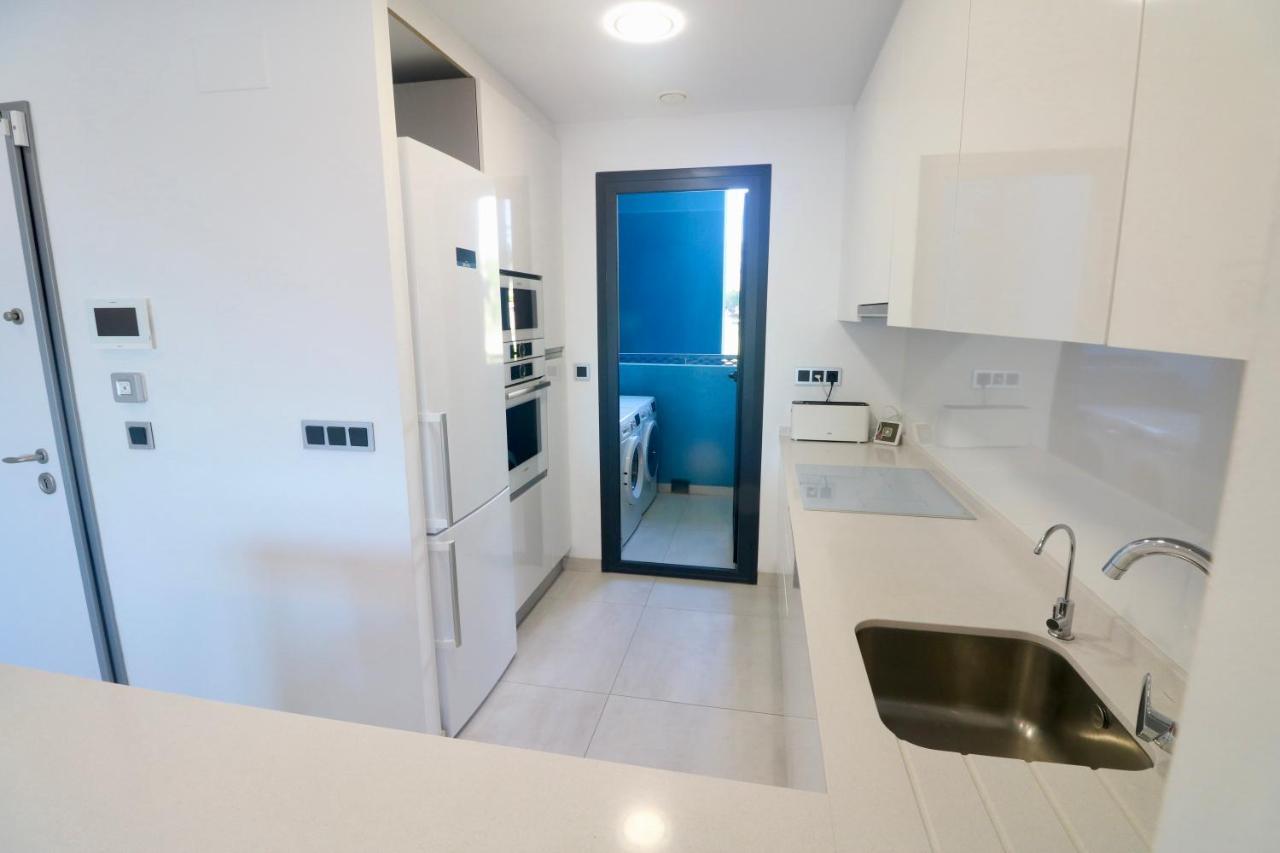 Sunset Waves Apartment By Sunny Holidays Delux Бенидорм Екстериор снимка